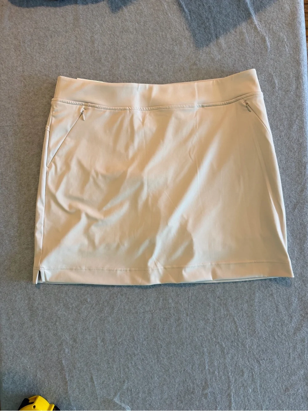NWT 32 Degrees Cool Womens Sz L Stone (Gray) Skort preppy Athleisure Comfort